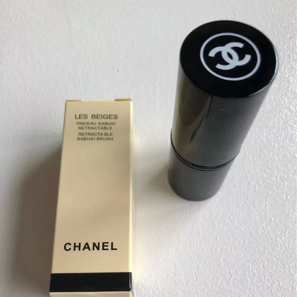 CHANEL Les Beiges Retractable Kabuki Brush - Cream and Black
